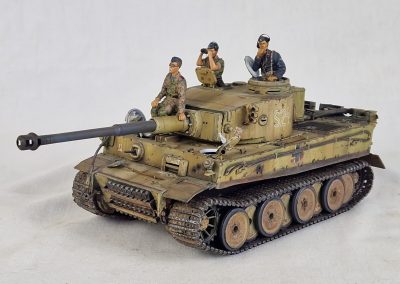 1/35 Built Tiger I Early with crew Operation Citadel 1943